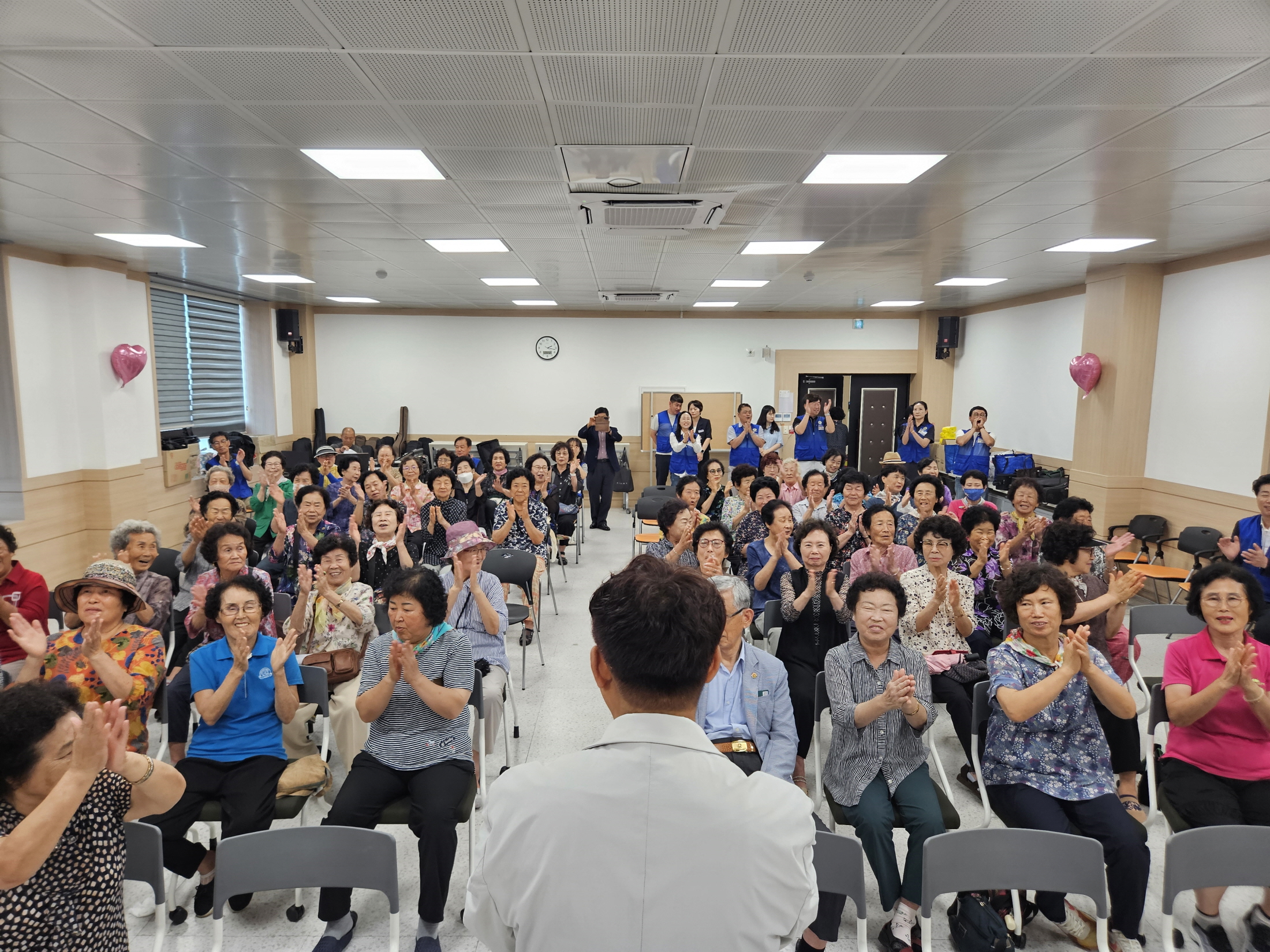 웃고 움직이고, 함께하니 더 즐겁다! 바르게‘하하하운동’